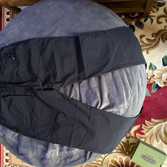 Out Door Sport Joggers! - Picture 3 of 3